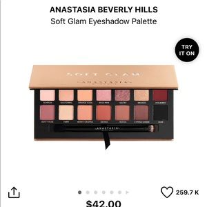 Anastasia Soft Glam Paltte